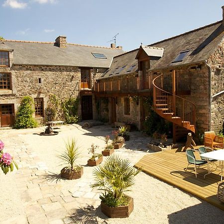 Relais Saint Aubin Bed & Breakfast Erquy Exterior photo
